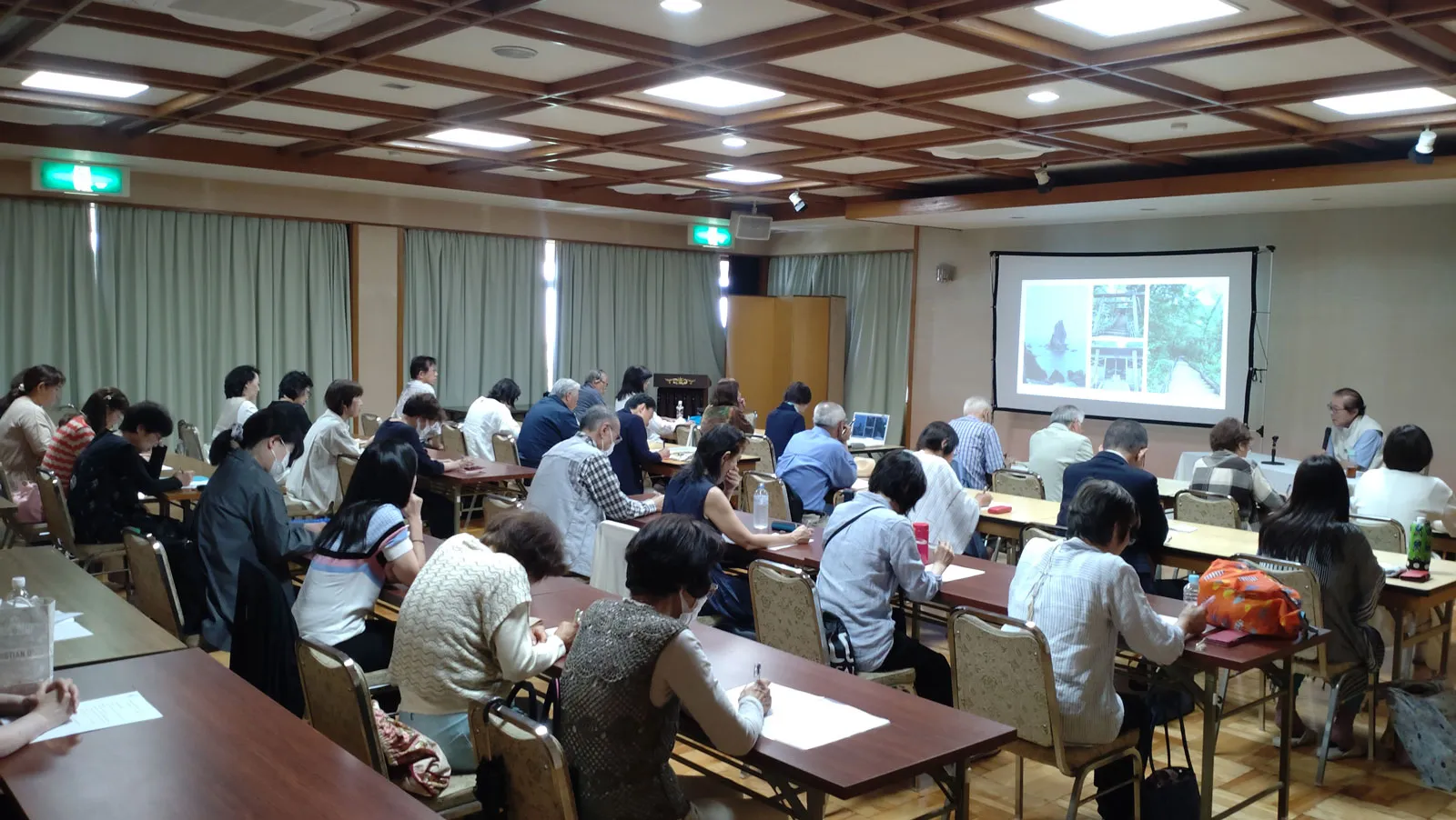 摂社御妣神社御鎮座百年記念講演会